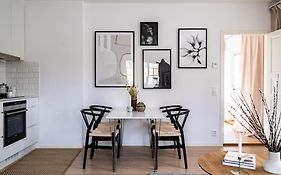 Beautiful And Modern Accommodation Near Stockholm City