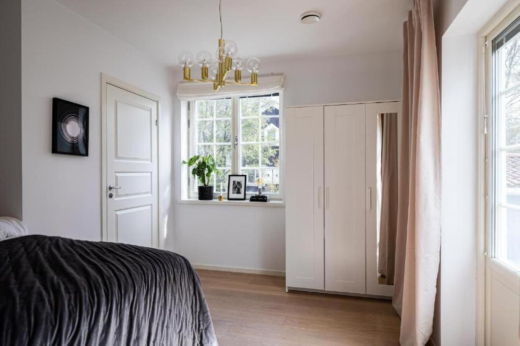 Beautiful And Modern Accommodation Near Stockholm City Exterior photo